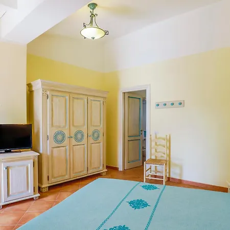 Ośrodek wypoczynkowy Nicolaus Club Li Cucutti Agrustos