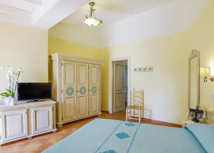 Nicolaus Club Li Cucutti Feriested Agrustos